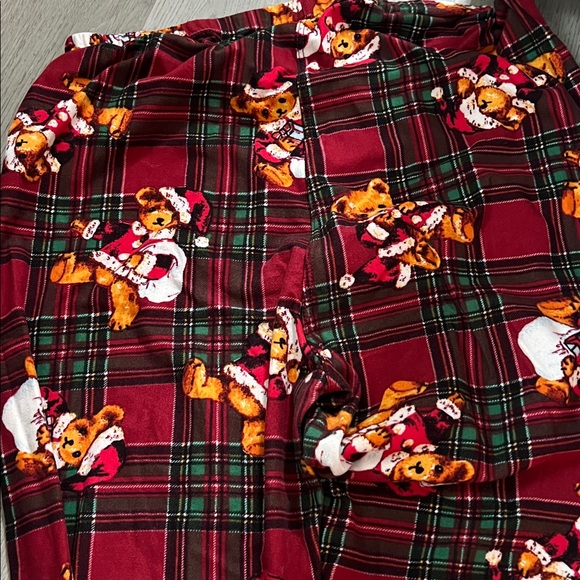 Women’s buttery soft Christmas leggings. One size fits most. - Picture 3 of 4